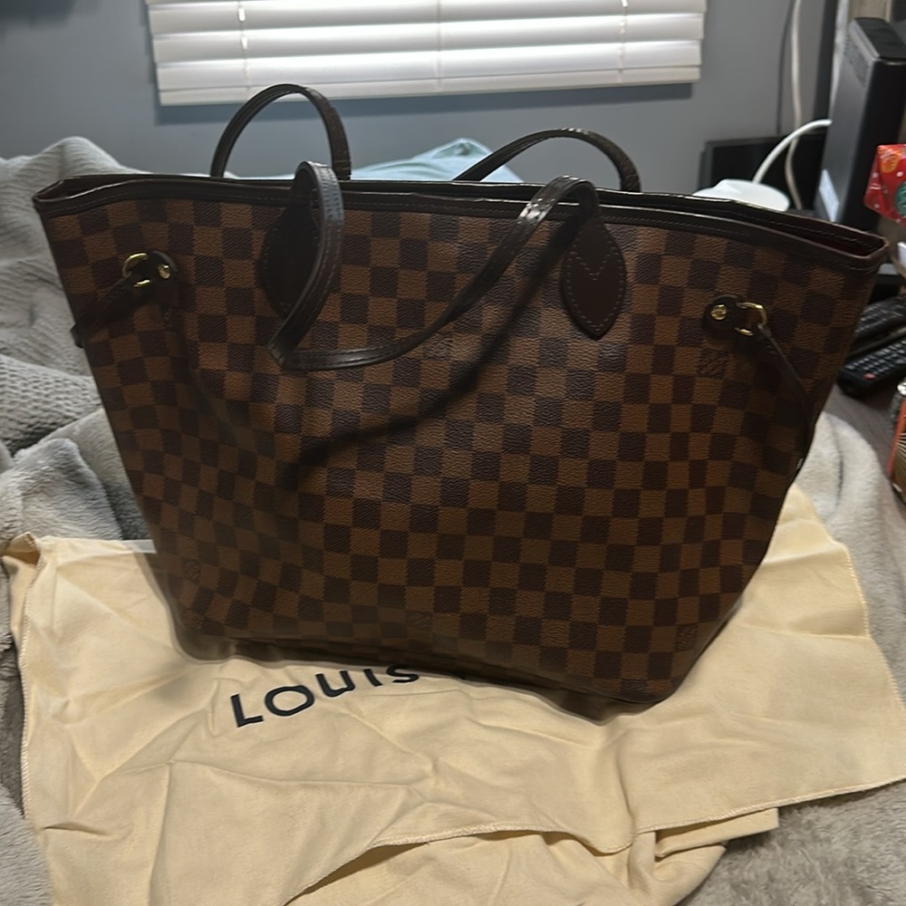 Louis Vuitton Neverfull MM